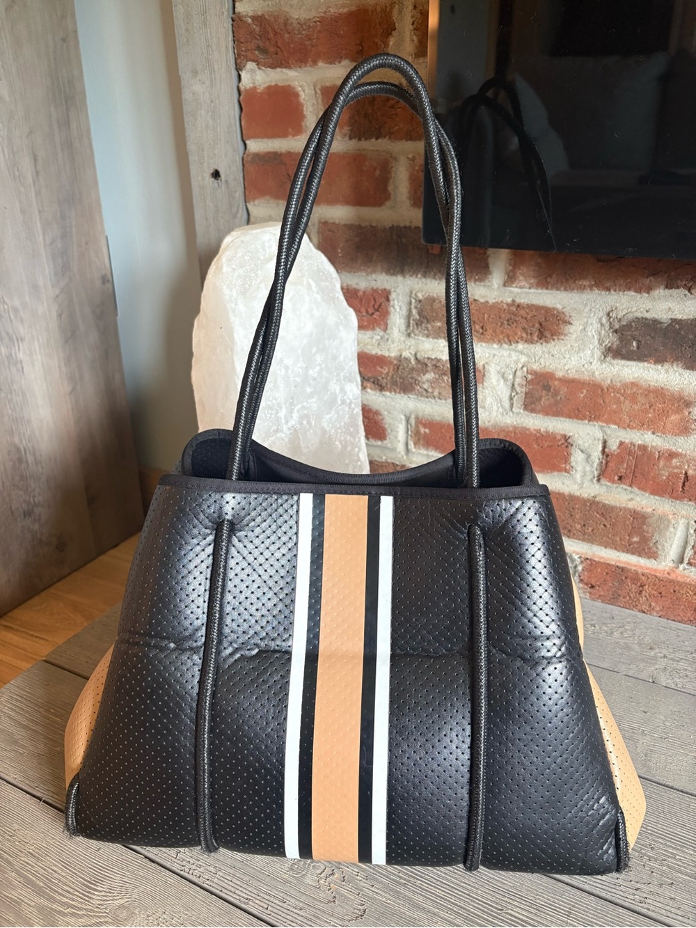 HAUTE SHORE Neoprene Tote Bag